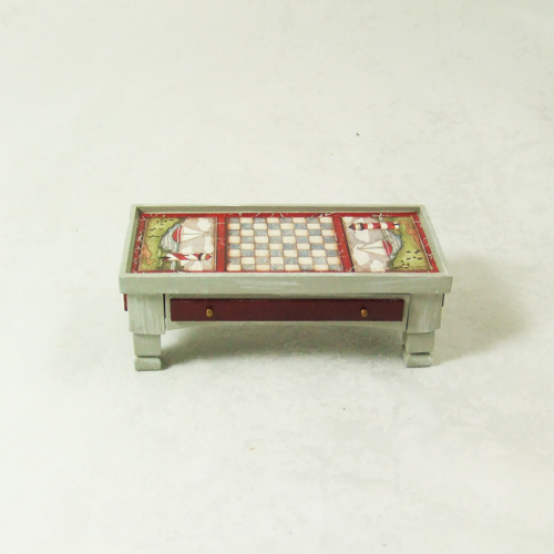 8082-4, Gray, Red and blue Tea Table in 1" scale
